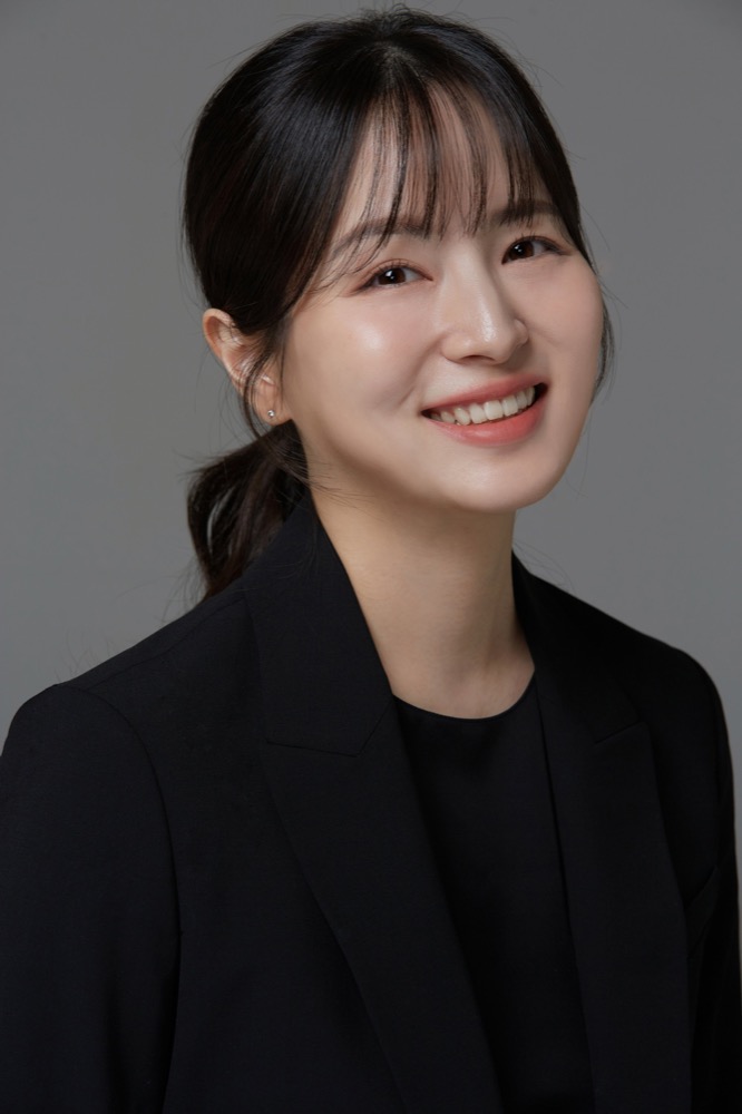 Portrait of Jiyoon Kim